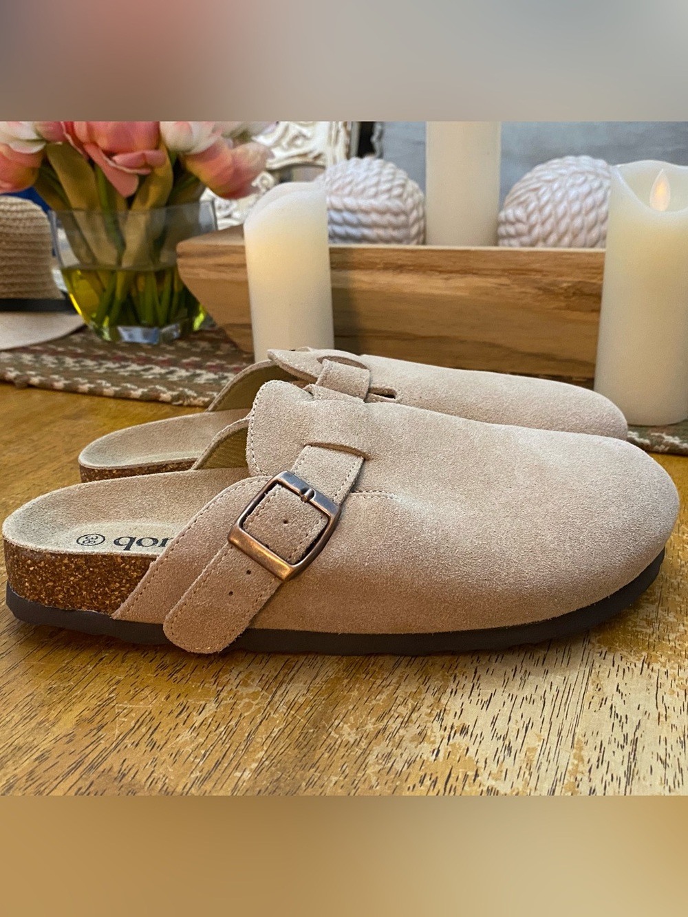 Qomfort clogs…size 7.5 (38 - Picture 2 of 8